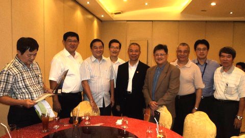 4.施瑞隆組織主委, 黃仲廷體育主委, 李誠正文宣主委, 旅菲專業經理人蔡孟儒先生, 光電-黃進成監事, 旅菲專業經理人林永樑先生, 陳衍忠秘書長, Jeff Lin執行長, 莊炳揚理事。