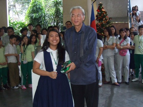 16. 由陳良將軍抽出MP3兩名並頒獎.